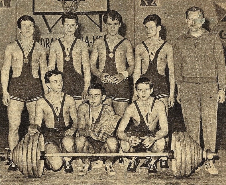 Stojící zleva: Kostrej, Pál, Hudeček, Mates, Otto Bartovský Sedící zleva: Beran, Prohl, Horák Ružomberok 1963